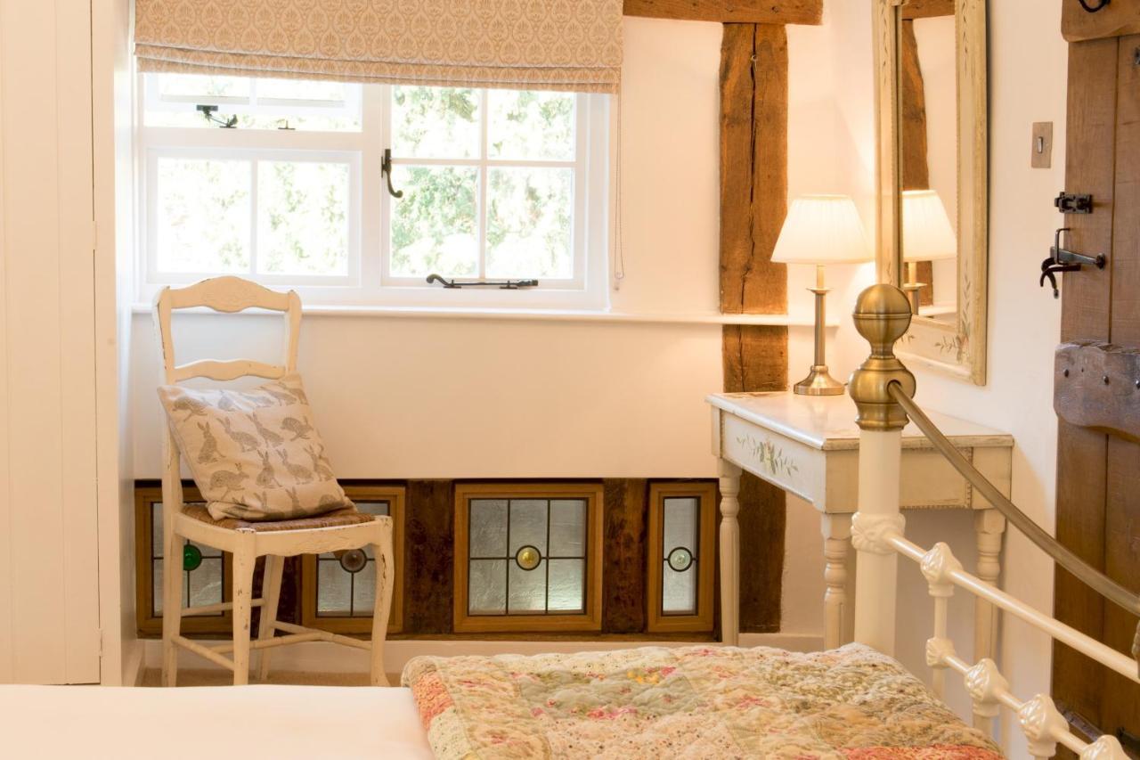 Miller Cottage A Luxury 1550'S Cottage In The Historic Centre Of Saffron Walden Exteriör bild