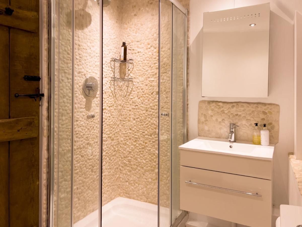 Miller Cottage A Luxury 1550'S Cottage In The Historic Centre Of Saffron Walden Exteriör bild