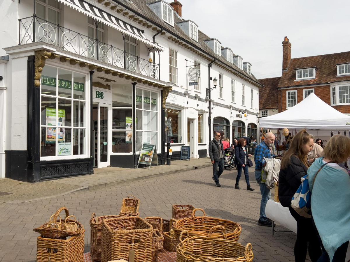 Miller Cottage A Luxury 1550'S Cottage In The Historic Centre Of Saffron Walden Exteriör bild