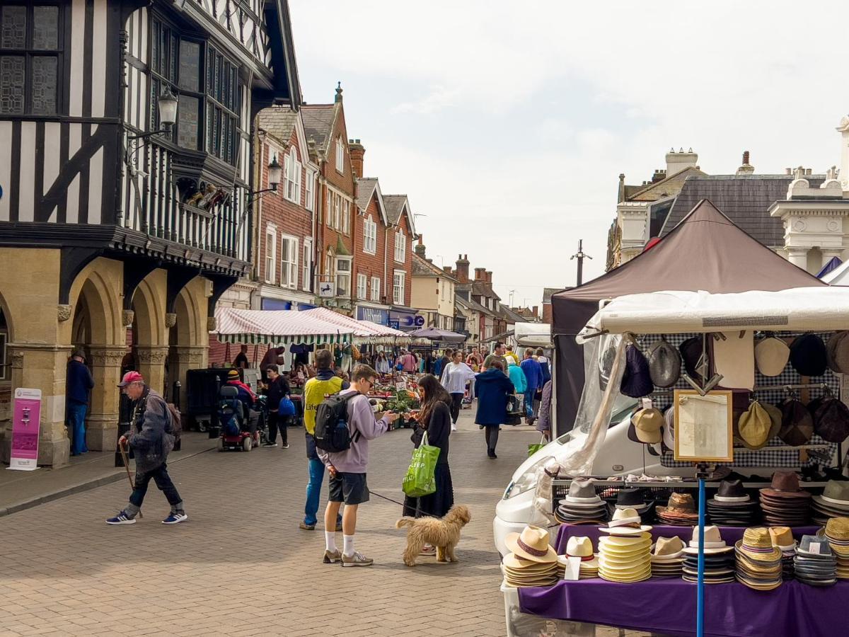 Miller Cottage A Luxury 1550'S Cottage In The Historic Centre Of Saffron Walden Exteriör bild